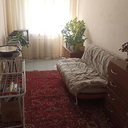 Аппартаментов В Золотом Квадрате Bishkek Exteriör bild